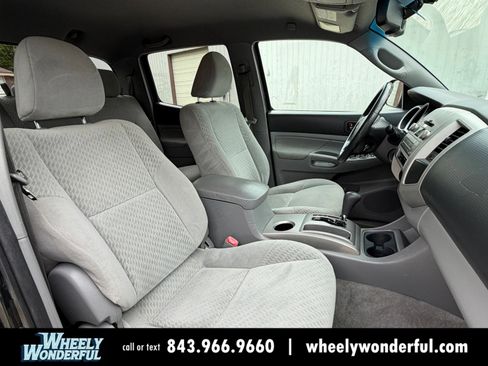 Used 2011 Toyota Tacoma 4x4 Double Cab w/ SR5 Pkg #2 image 27
