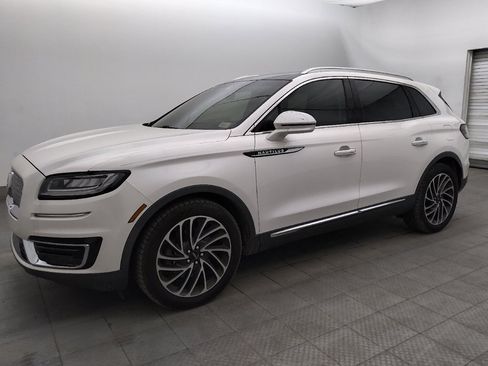 Used 2019 Lincoln Nautilus Reserve w/ Cargo Utility Package FWD image 2
