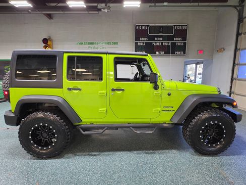 Used 2013 Jeep Wrangler Unlimited Sport image 5