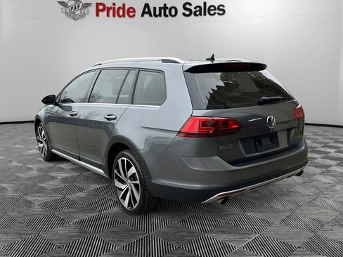 Used 2017 Volkswagen Golf Alltrack SE AWD/4WD image 5