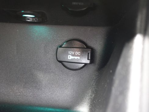 Used 2013 Chrysler 200 Touring image 15