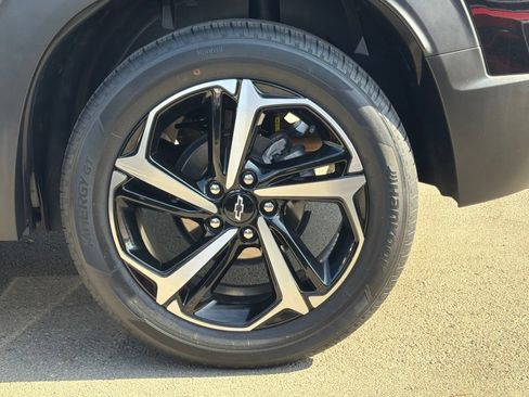 Used 2023 Chevrolet TrailBlazer RS FWD image 18