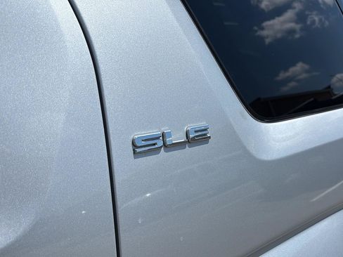 Used 2011 GMC Terrain SLE FWD image 9