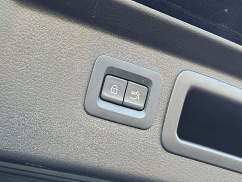 Used 2025 MAZDA CX-50 AWD 2.5 S w/ Premium Package image 23