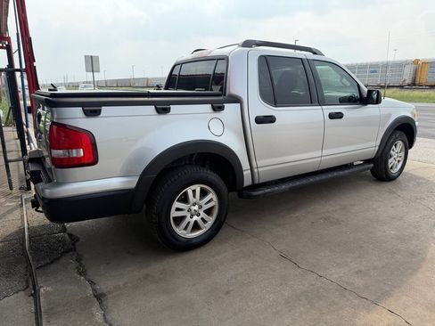Used 2010 Ford Explorer Sport Trac XLT RWD image 21