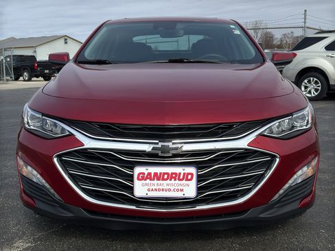 Used 2023 Chevrolet Malibu LT w/ Driver Confidence Package FWD image 3
