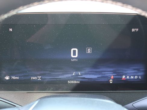 Used 2026 Chevrolet Traverse LT w/ Driver Confidence Package AWD/4WD image 13