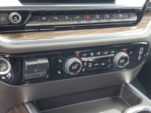 Certified 2024 Chevrolet Silverado 1500 LT Trail Boss w/ LT Trail Boss Premium Package AWD/4WD image 19
