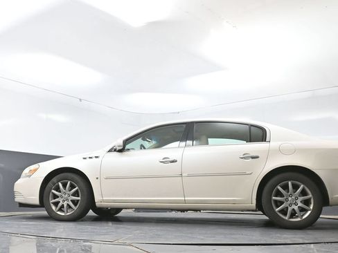 Used 2008 Buick Lucerne CXL w/ Ultra Confidence Package FWD image 28