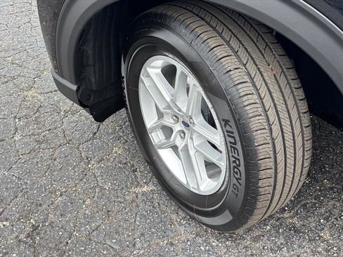 New 2026 Ford Explorer Active image 22