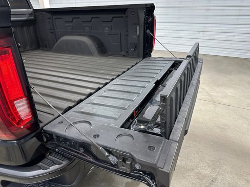 Used 2024 GMC Sierra 1500 Denali w/ Denali Reserve Package image 27