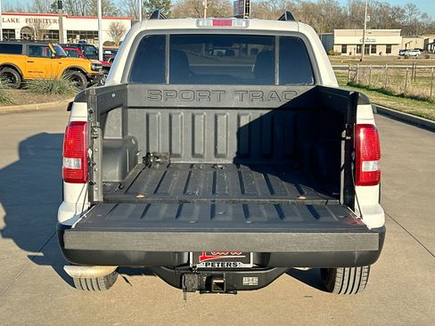 Used 2010 Ford Explorer Sport Trac XLT image 21