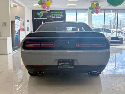 Used 2022 Dodge Challenger GT w/ Plus Package image 11