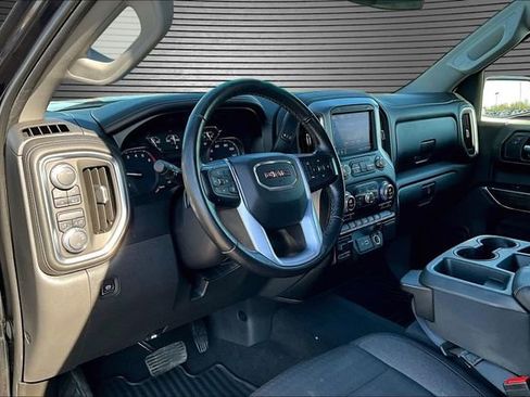 Used 2020 GMC Sierra 1500 SLE w/ SLE Value Package image 17