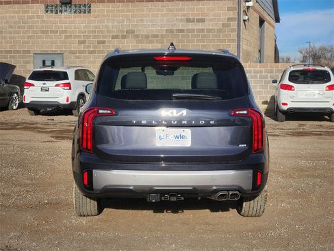 New 2025 Kia Telluride S image 12