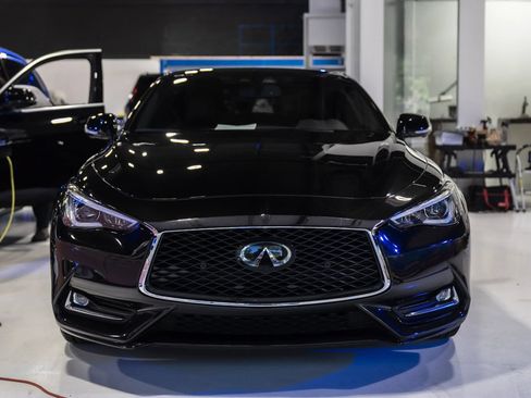 Used 2019 INFINITI Q60 Red Sport 400 w/ Proactive Package RWD image 3
