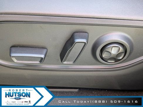 New 2026 Jeep Grand Cherokee L Limited RWD image 19