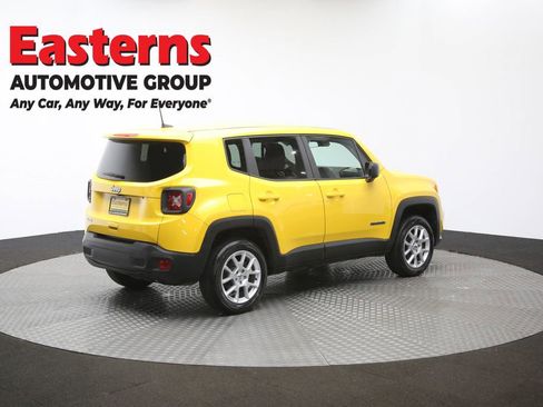 Used 2023 Jeep Renegade Latitude image 41