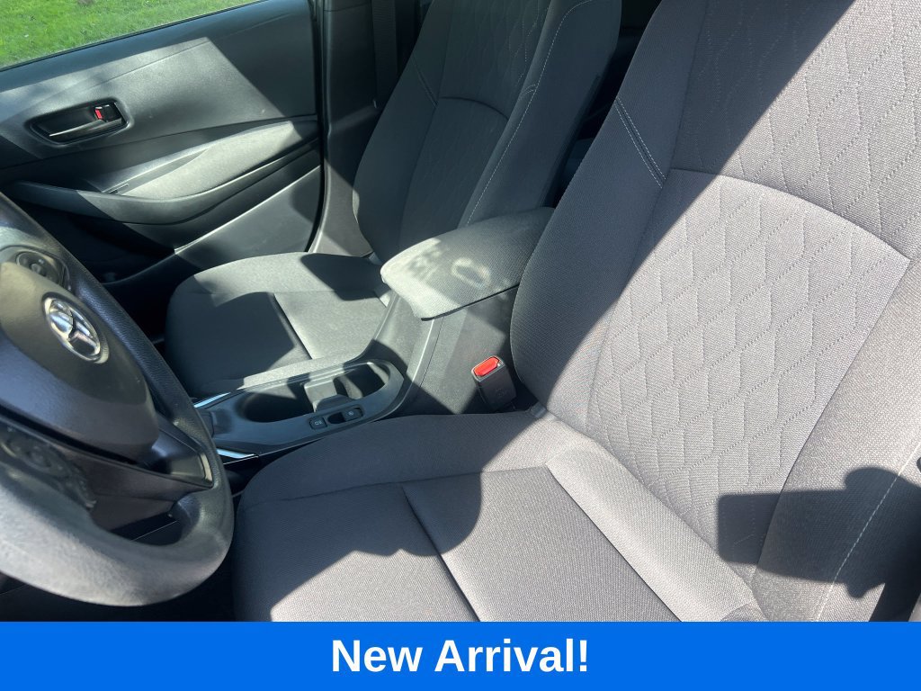 Used 2026 Toyota Corolla LE FWD image 12