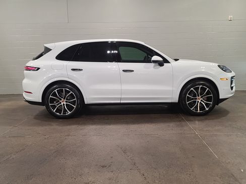 New 2026 Porsche Cayenne image 6