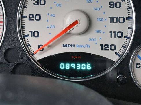 Used 2004 Jeep Liberty Limited w/ Trailer Tow Group image 24