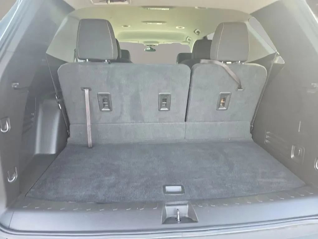 Used 2019 Chevrolet Traverse LT AWD/4WD image 11