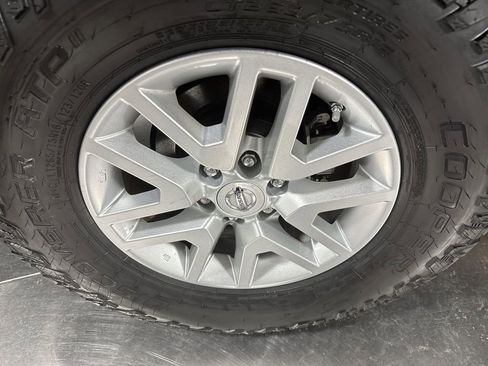 Used 2019 Nissan Frontier SV image 13