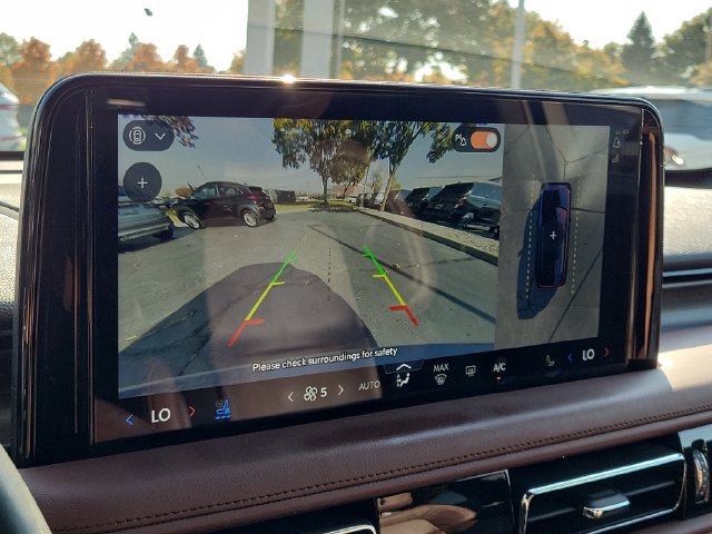 Used 2025 Lincoln Aviator Reserve w/ Equipment Group 201A AWD/4WD image 19