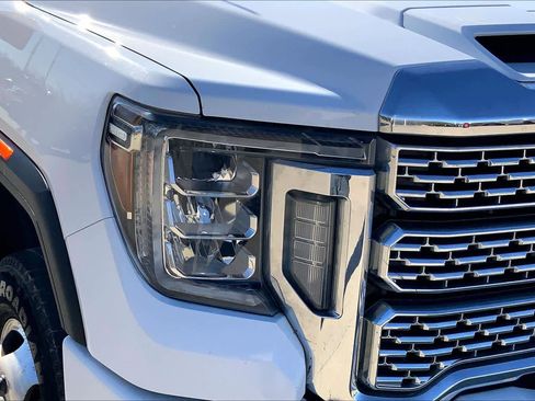 Used 2020 GMC Sierra 3500 Denali w/ Denali Ultimate Package image 26