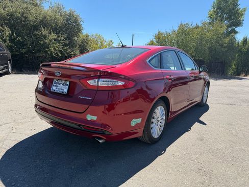Used 2014 Ford Fusion Energi Titanium w/ Driver Assist Package FWD image 5