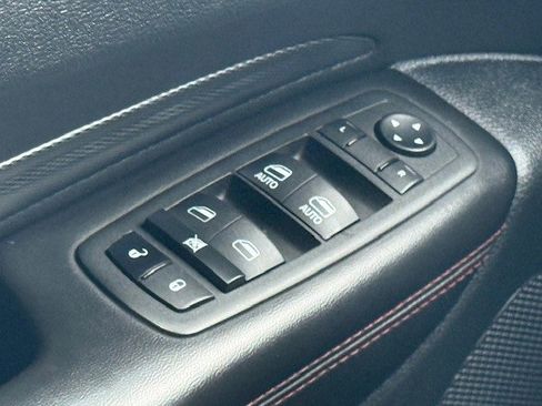 Used 2022 Dodge Durango R/T w/ Blacktop Package image 34