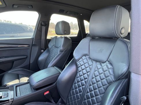 Used 2021 Audi SQ5 Premium Plus image 16