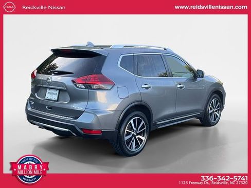 Used 2018 Nissan Rogue SL w/ Premium Package AWD/4WD image 6