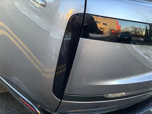 New 2025 Land Rover Range Rover SE image 14