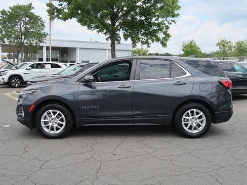 Used 2023 Chevrolet Equinox LT FWD image 7