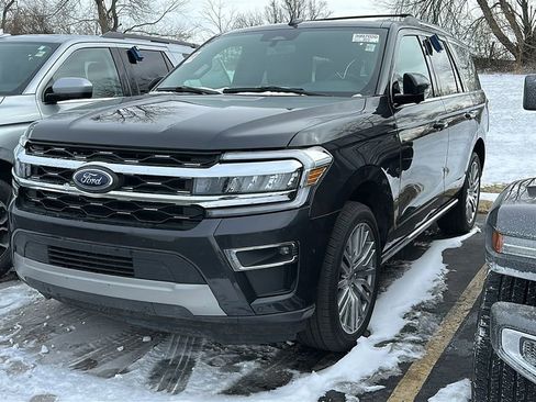 Used 2024 Ford Expedition Limited image 1