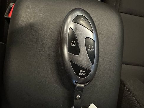 Used 2025 Hyundai Kona SEL AWD/4WD image 17
