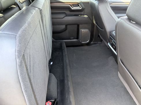 Used 2025 Chevrolet Silverado 1500 High Country w/ High Country Premium Package AWD/4WD image 12