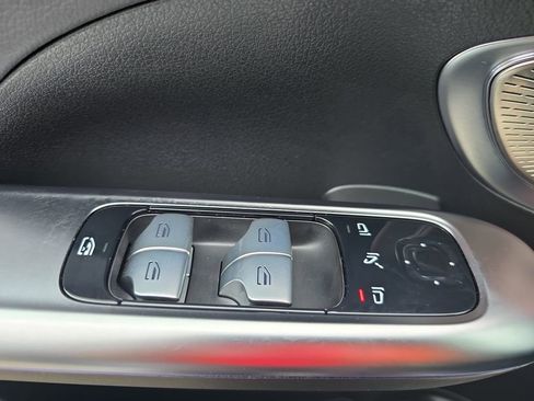 Certified 2025 Mercedes-Benz C 300 Sedan image 31