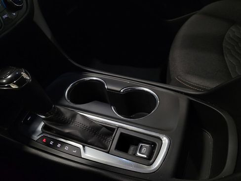 Used 2019 Chevrolet Equinox LT image 26