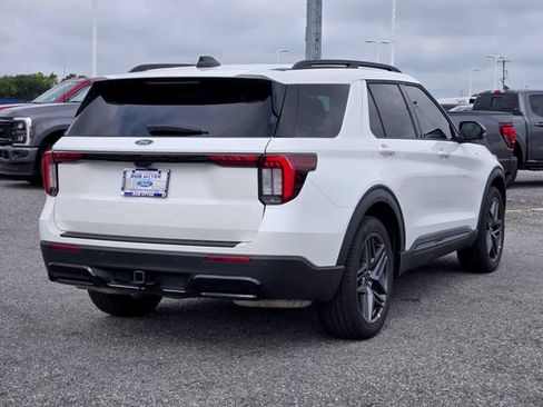 Certified 2025 Ford Explorer ST-Line w/ Premium Package RWD image 7
