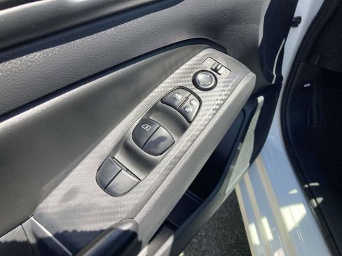 Used 2022 Nissan Altima 2.5 S FWD image 18