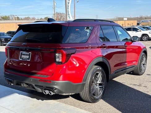 Used 2025 Ford Explorer ST image 26