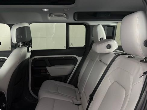 New 2025 Land Rover Defender 110 S image 25