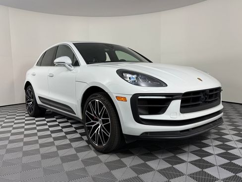 Certified 2023 Porsche Macan S image 7