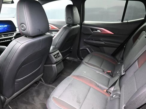 Used 2024 Chevrolet Equinox EV RS FWD image 16