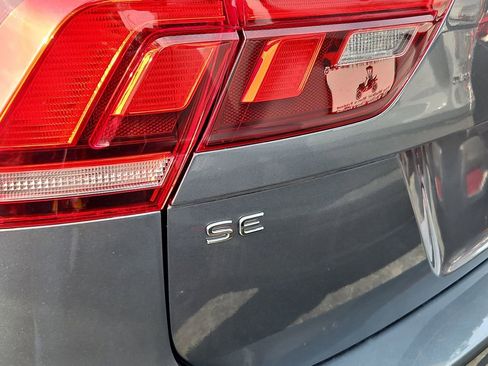 Used 2024 Volkswagen Tiguan SE image 5