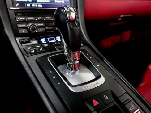 Used 2015 Porsche 911 Targa 4 image 17