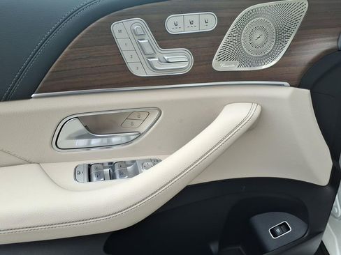 New 2026 Mercedes-Benz GLE 450 4MATIC image 12