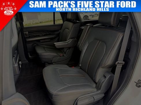 Used 2023 Ford Expedition Platinum RWD image 26
